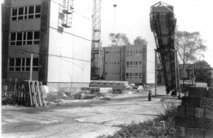 1983 - Bau der neuen Plattenbau-Schule